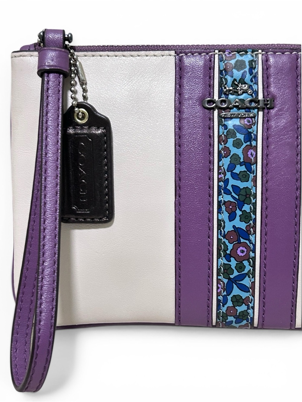 COACH Ranch Floral Stripe Smooth Leather Large Wristlet in Chalk - Picture 2 of 8